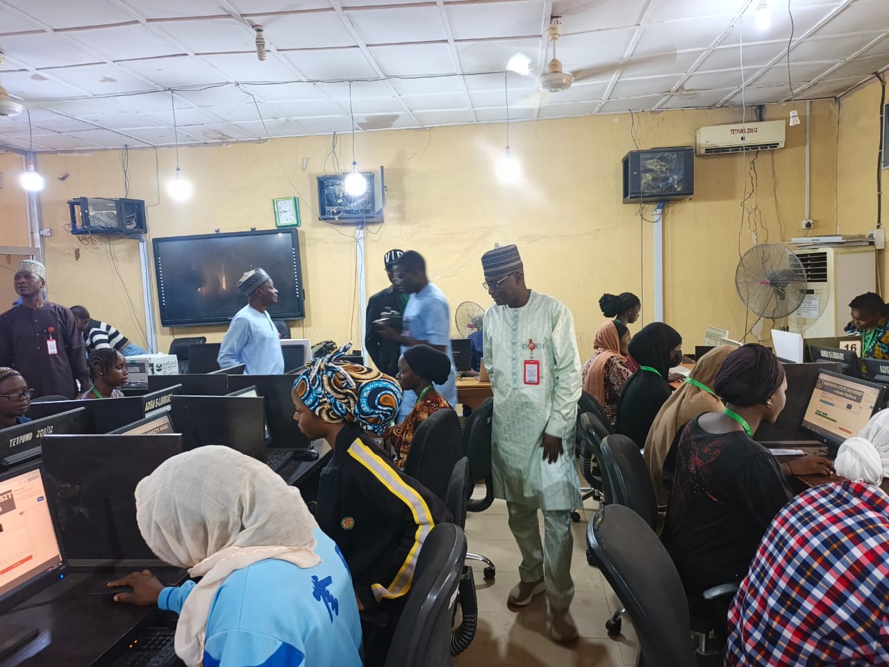 ADSU VC Inspects ongoing Examinations